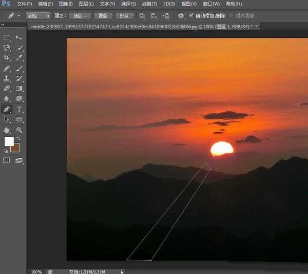 ps cs6怎么给图片制作日出光照效果?